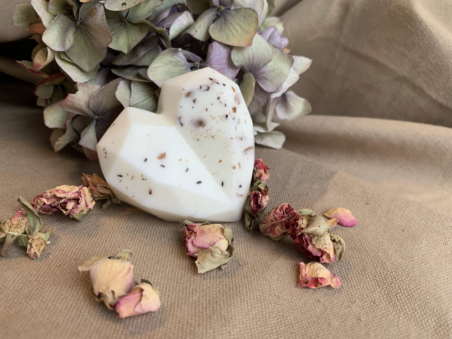 2 Jumbo Heart Wax Melts-SQ3657645